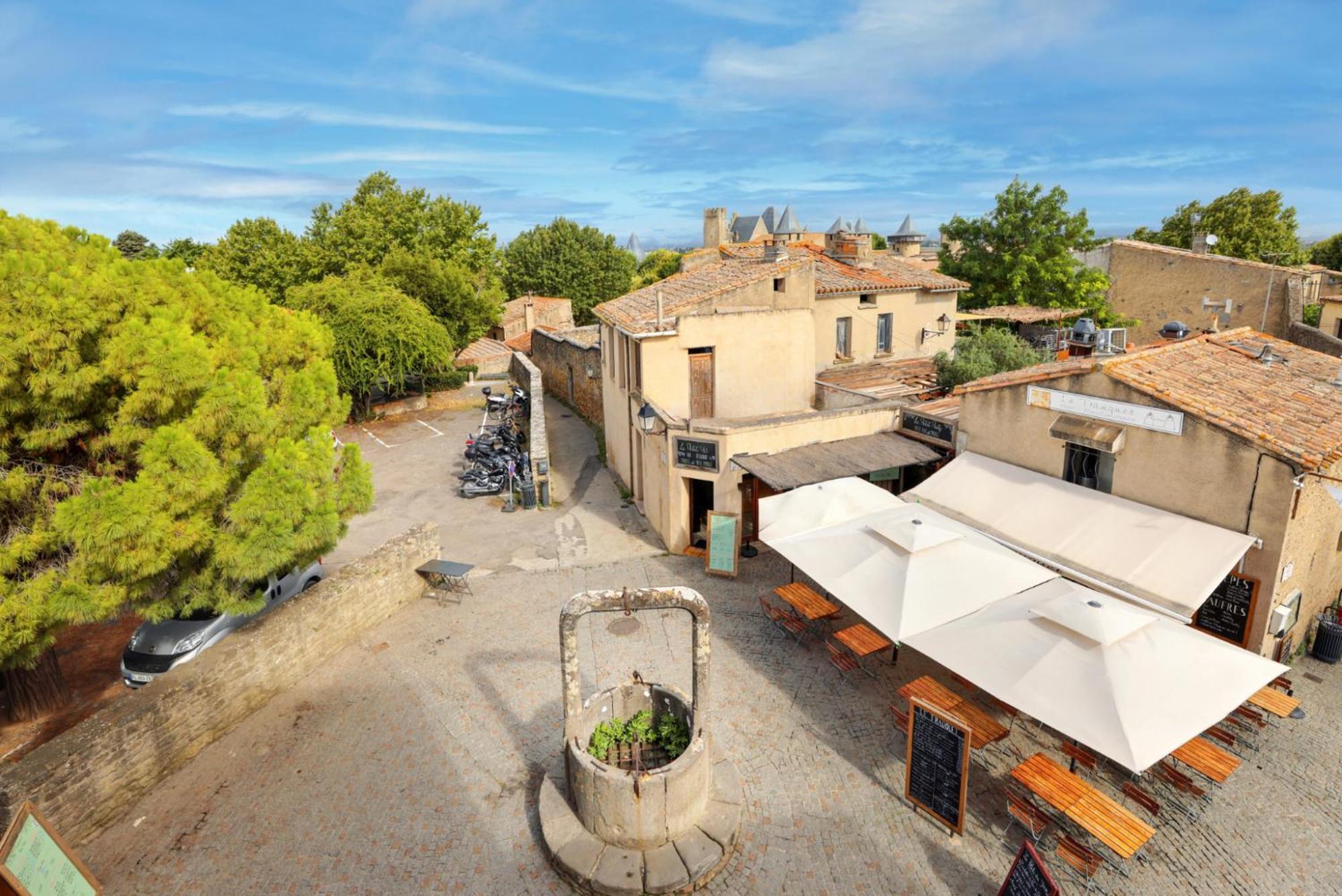 Le Palais D'Alienor - Parking Gratuit Lägenhet Carcassonne Exteriör bild